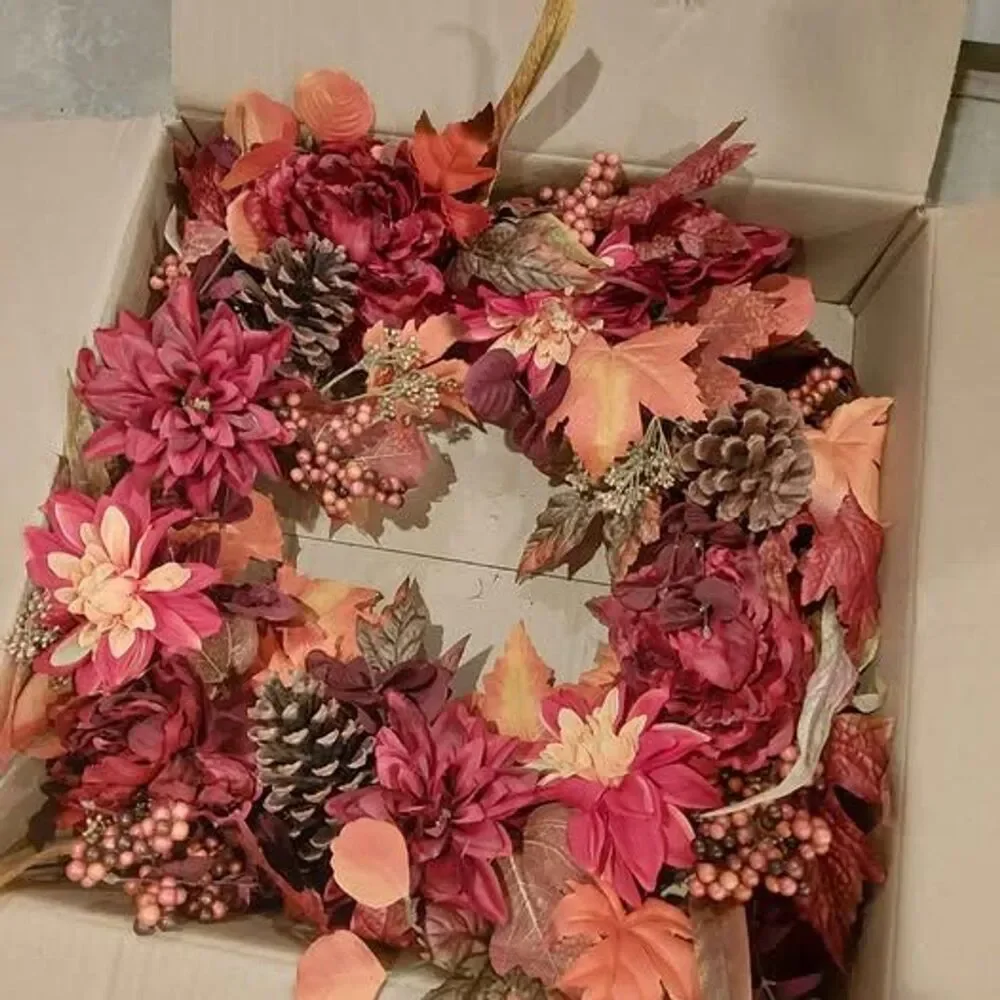 Door Wreath Autumn Dahlia, maple leaves and pinecone BURGUNDY RED ORANGE FLOWERS